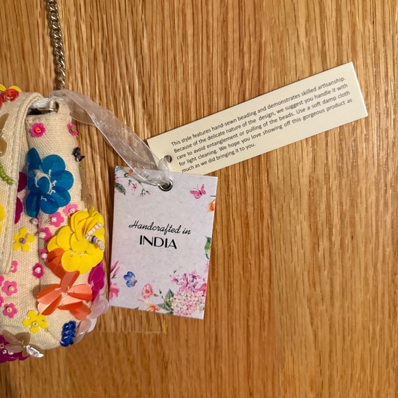 Viral Beaded Bag - Picture 6 of 6